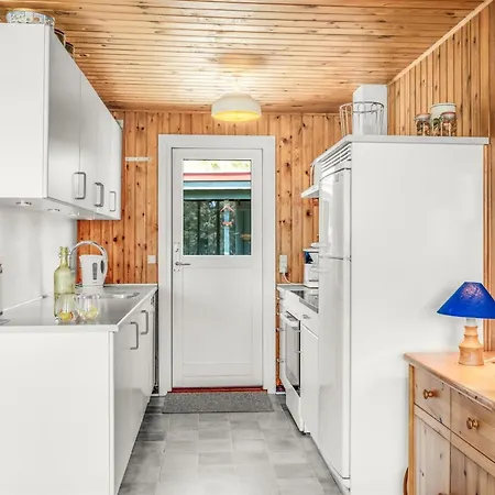 Steni - 250m From The Sea By Interhome *