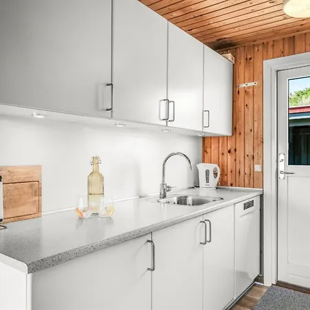 Steni - 250m From The Sea By Interhome *