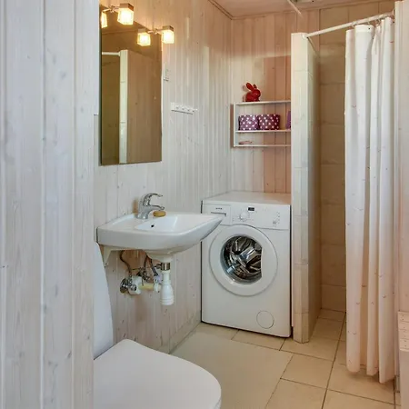 Steni - 250m From The Sea By Interhome *