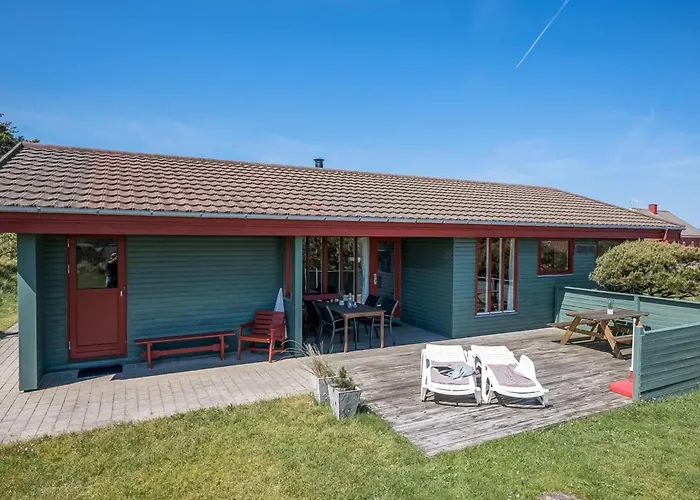 Steni - 250m From The Sea By Interhome